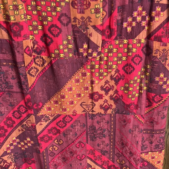 BCBGMAXAZRIA Dress Size M Multicolor V-neck 3/4 Sleeves - Picture 4 of 4